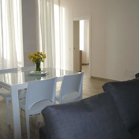 Le Bon Bon Apartment