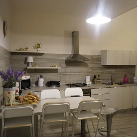 Le Bon Bon Apartment
