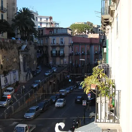 Le Bon Bon Apartment